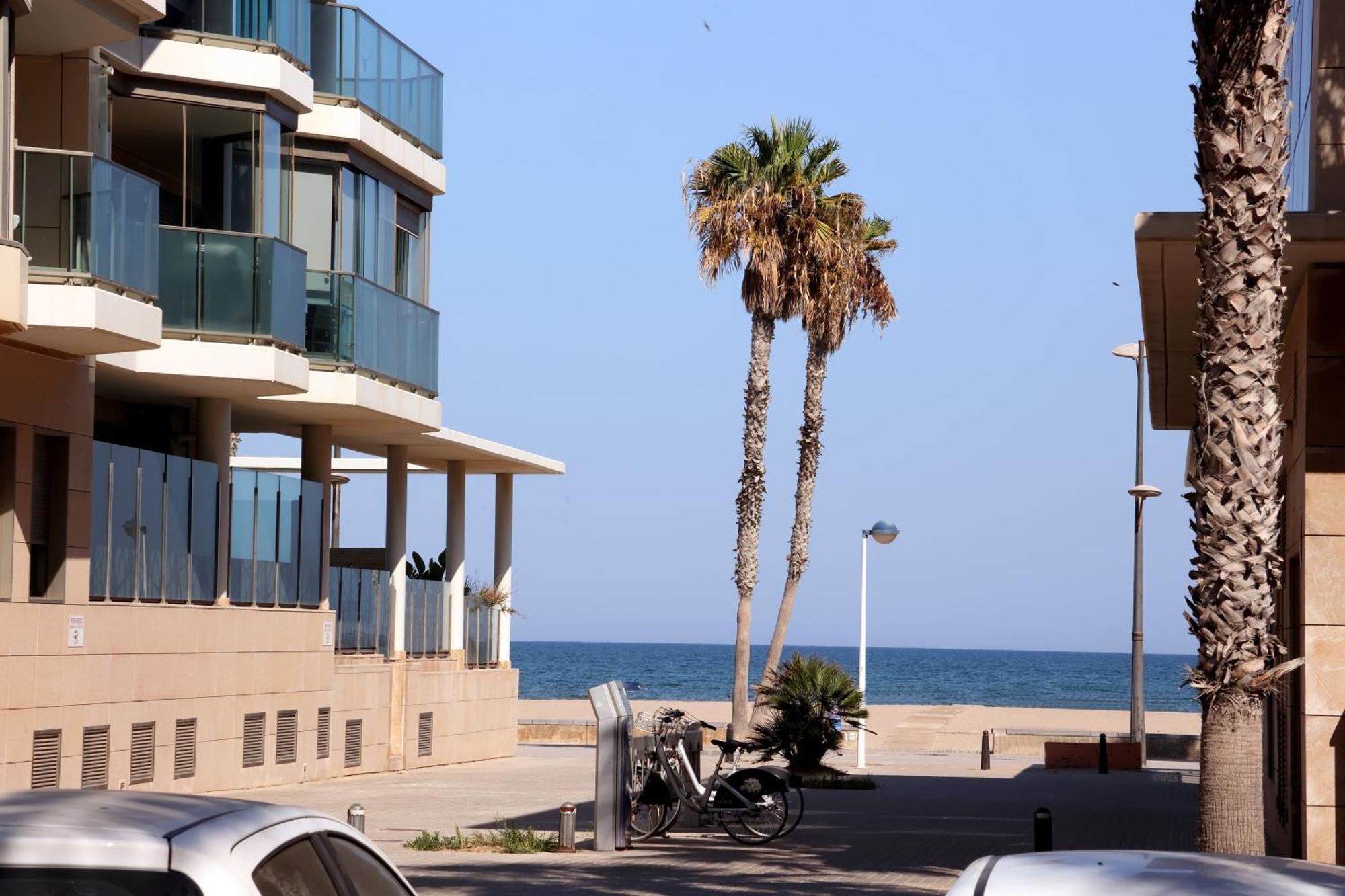Apartamento Dos Habitaciones Primera Linea De Playa Valencia Exterior foto